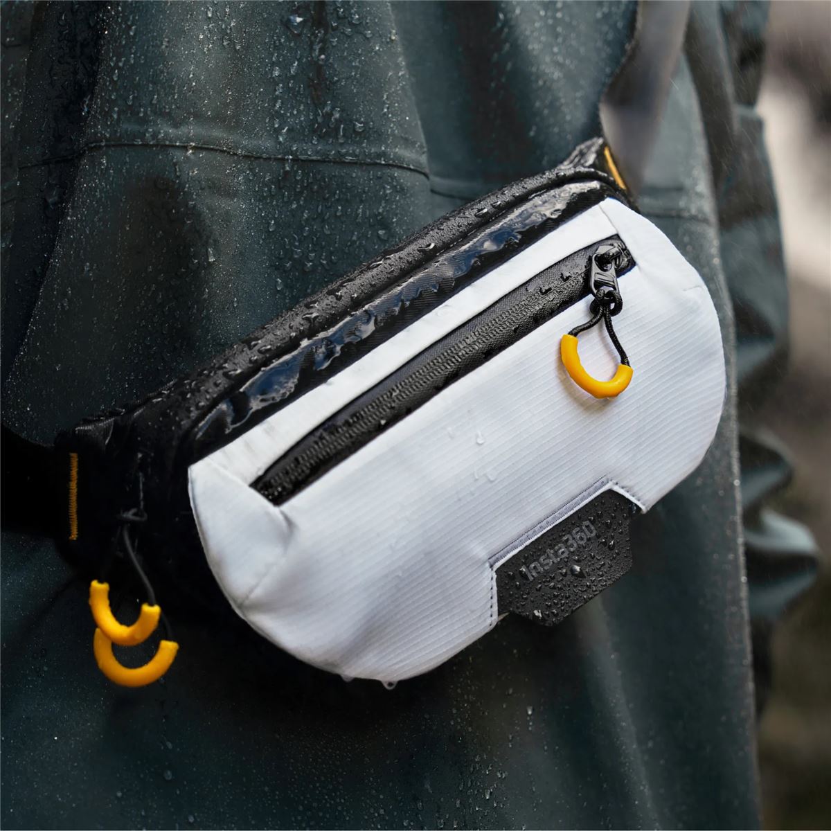 Akciona kamera Insta360 Everyday Crossbody Bag (White)